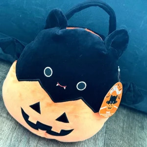 NEW Squishmallow Emily The Bat Pumpkin Trick or Treat Pail Jack-o-Lantern